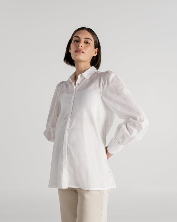Camisa de maternidad de algdón con botones y detalles en mangas.